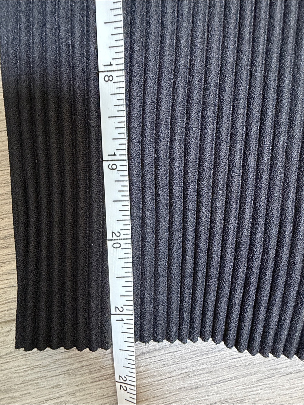 COS Black Ribbed High-Waist Knit Shorts - Picture 3 of 11